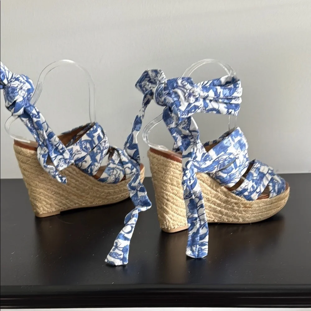 H&M Elegant Blue Patterned‎ Wedge Sandals Sz 37/6.5